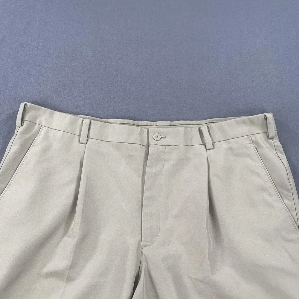Nike Golf Tour Shorts Men 40 Khaki‎ Pleated Performance Sticky Waist Stretch EUC